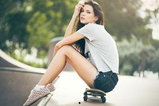 滑板女孩图片欧美性感,欧美滑板女孩的时尚风采